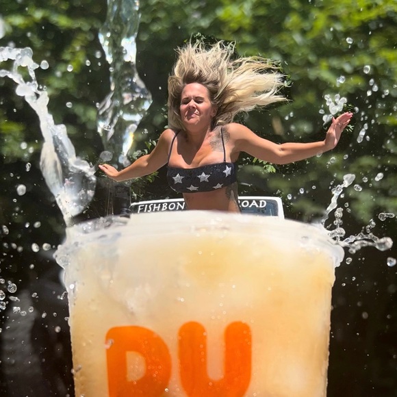 Meet your Posher, Darlene - Picture 3 of 8